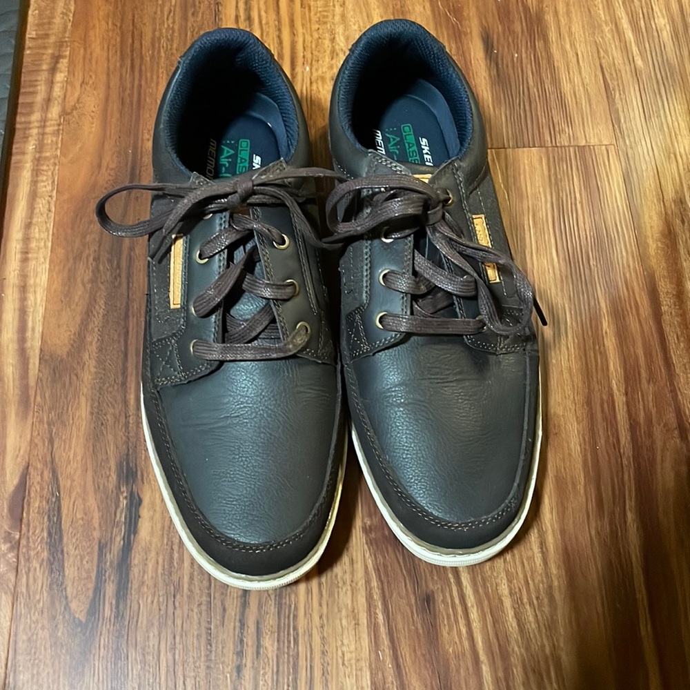 Dark Brown Skechers Memory Foam 11.5 M!